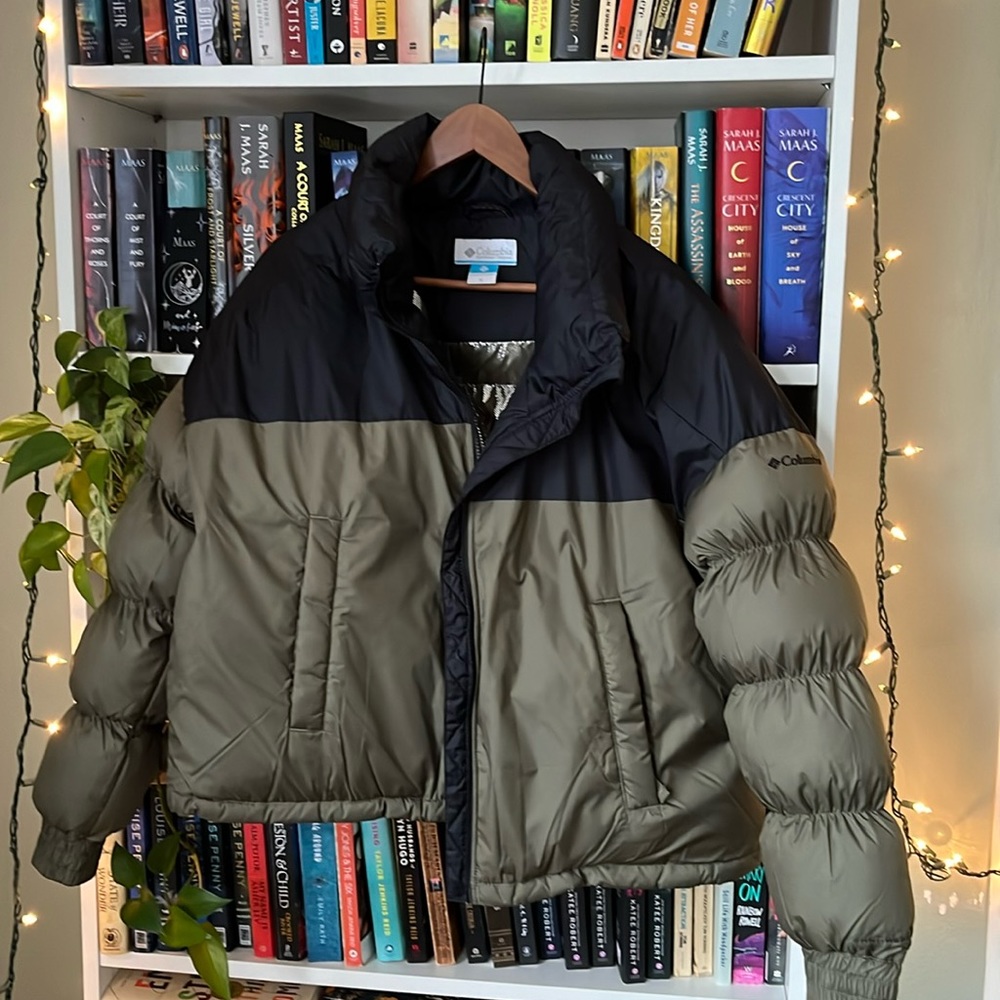 Columbia Pike Lake Cropped Insulated Jacket